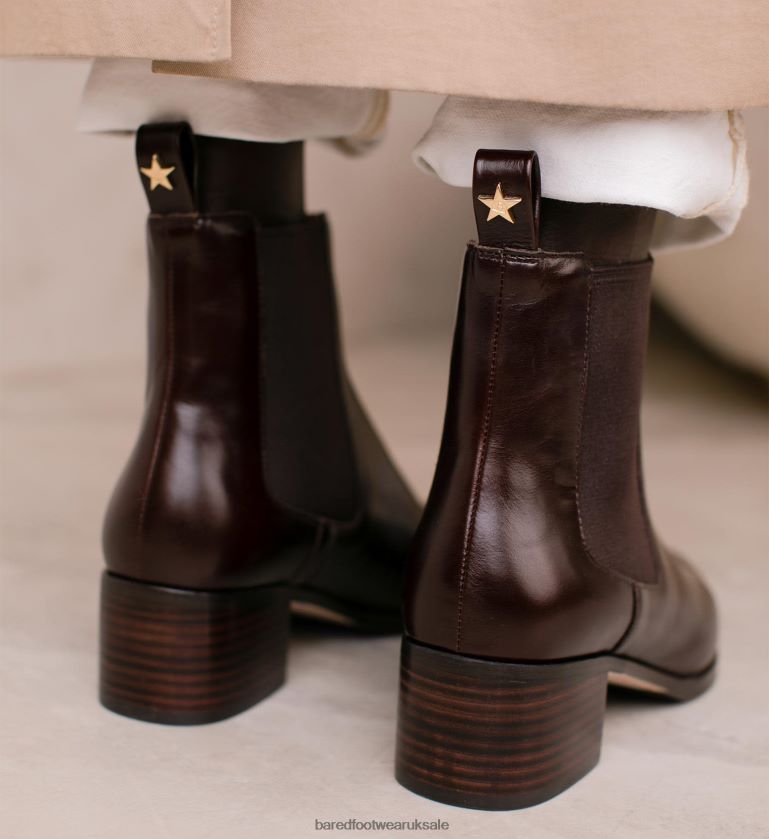 Dark Oak Boxed Leather Heeled Boots Women Bared Footwear N06D2V102 Canary
